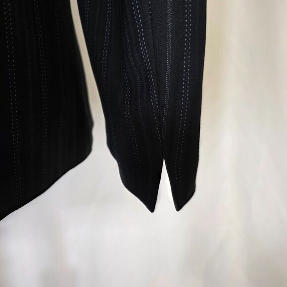 Tahari Petite Pin Striped Large Single Button Blazer Size 14 Petite - Picture 9 of 11